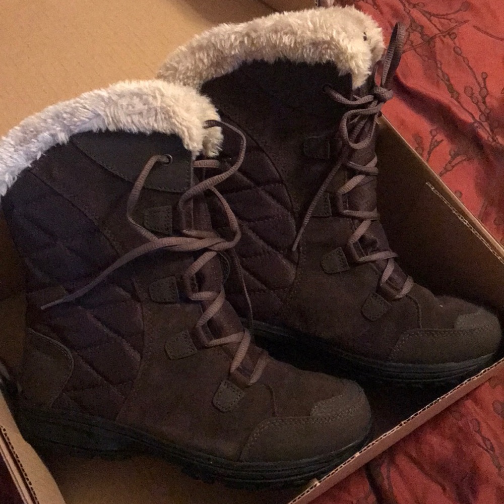 Columbia Women’s Snow Boots Brown